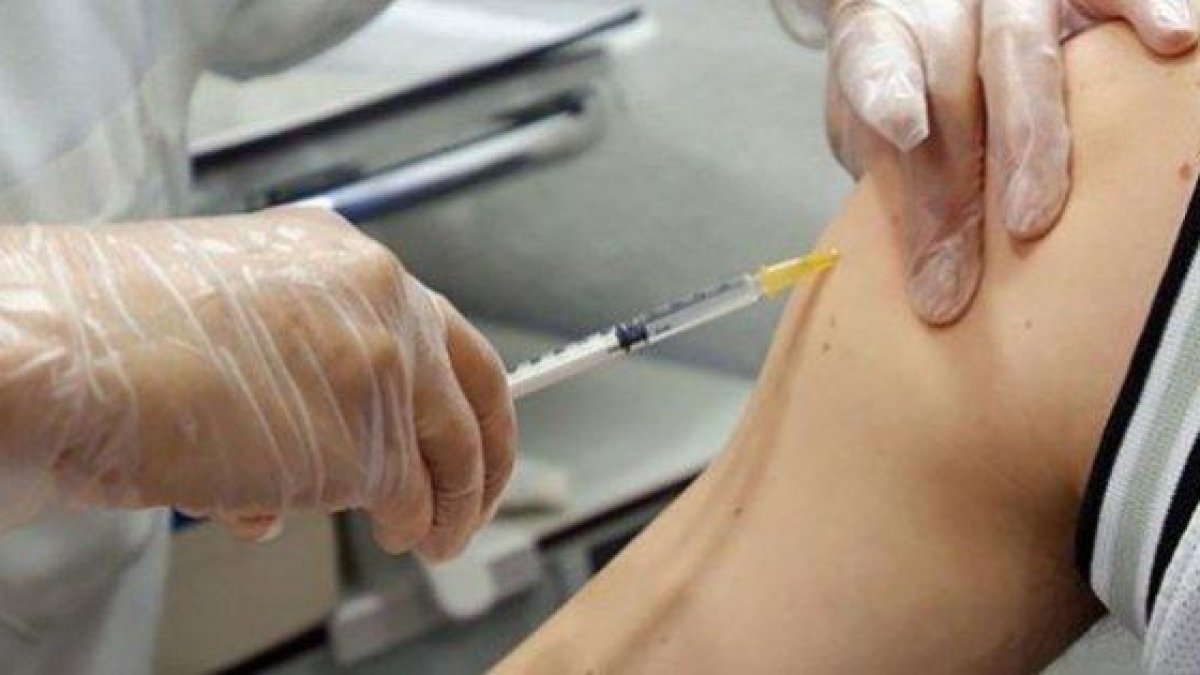 Els experts contemplen vacunar els homosexuals contra el virus del papil·loma humà