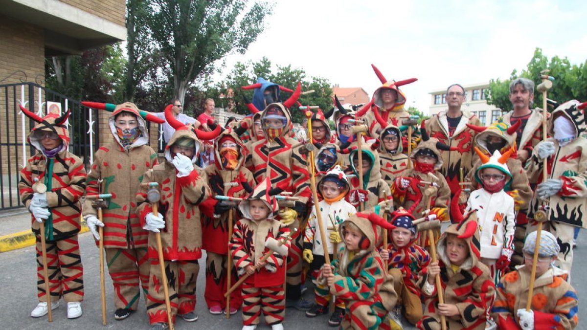 La 'baixada d'andròmines' dará el pistoletazo de salida a la Fiesta Mayor de las Borges