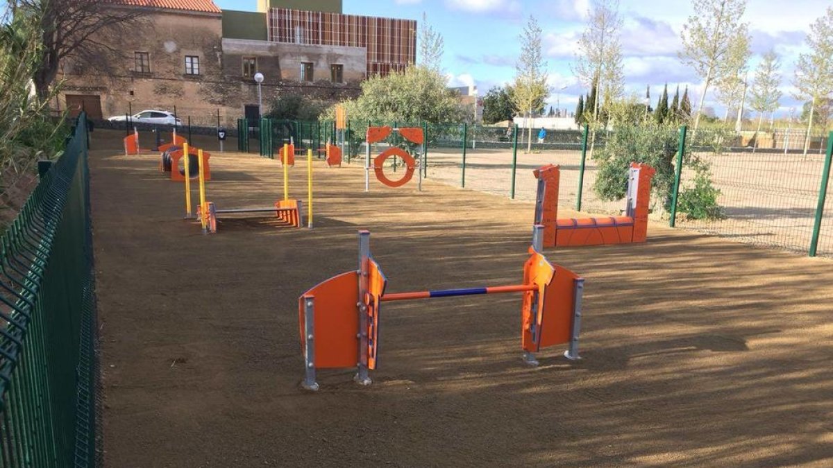La Canonja estrena un parc per a gossos
