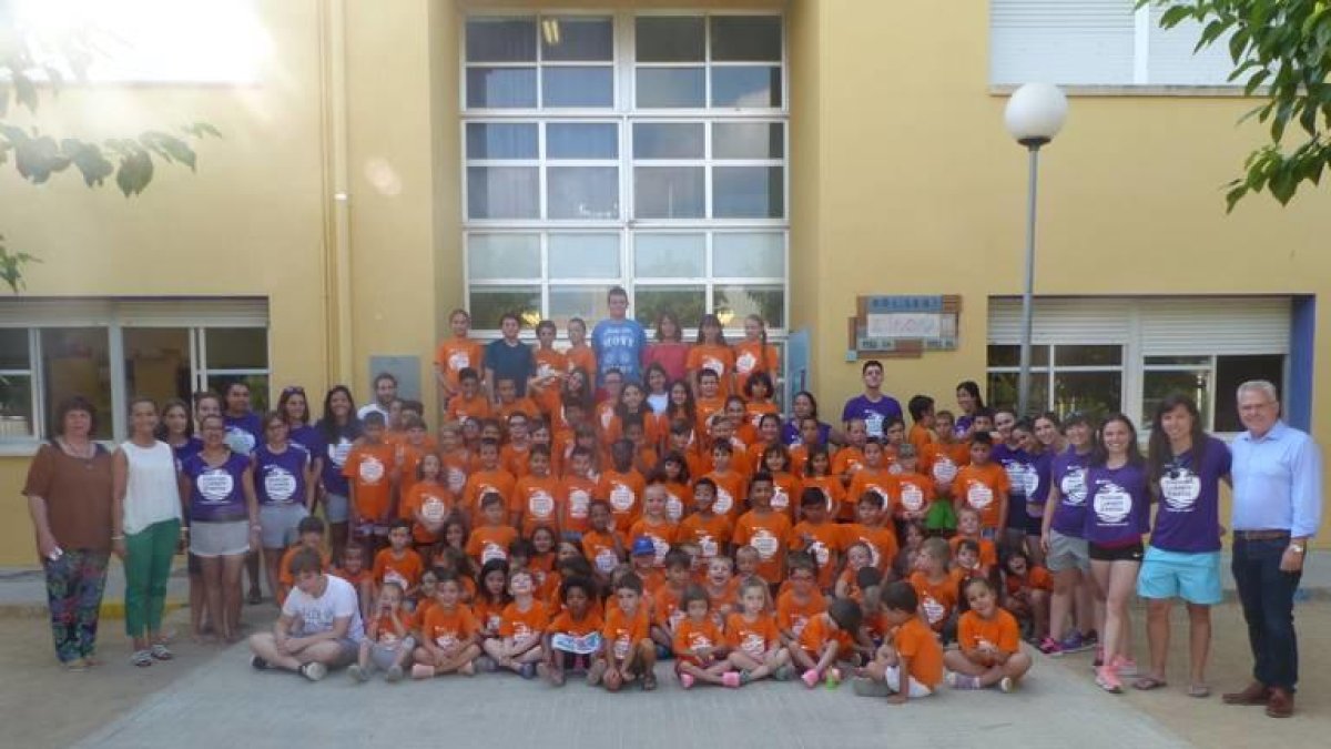 Uns 120 nens gaudeixen del Casal Xic's aquest mes de juliol