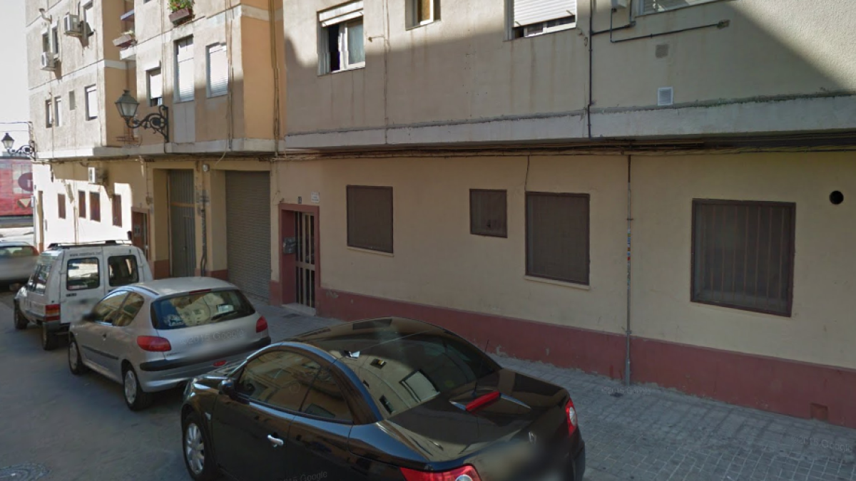 Prisión sin fianza para el acusado de matar a su madre y a su padrastro mientras dormían