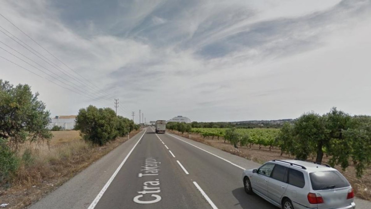 Dos vehículos se ven implicados en un accidente con un jabalí en el Vendrell