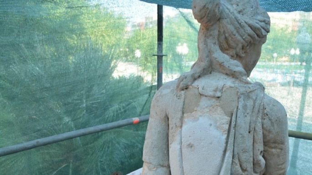 Comença la restauració de l'estàtua de la Constitució de Bonavista