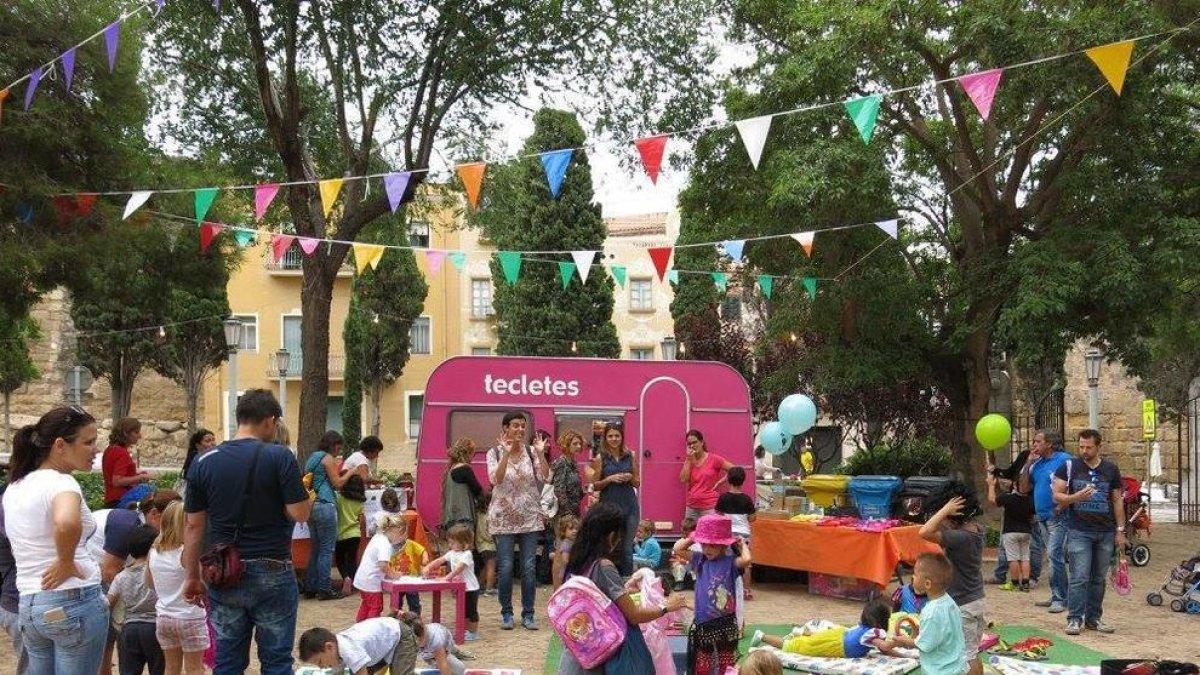 Tecletes avanza la festividad de Sant Jordi pensante en los más pequeños