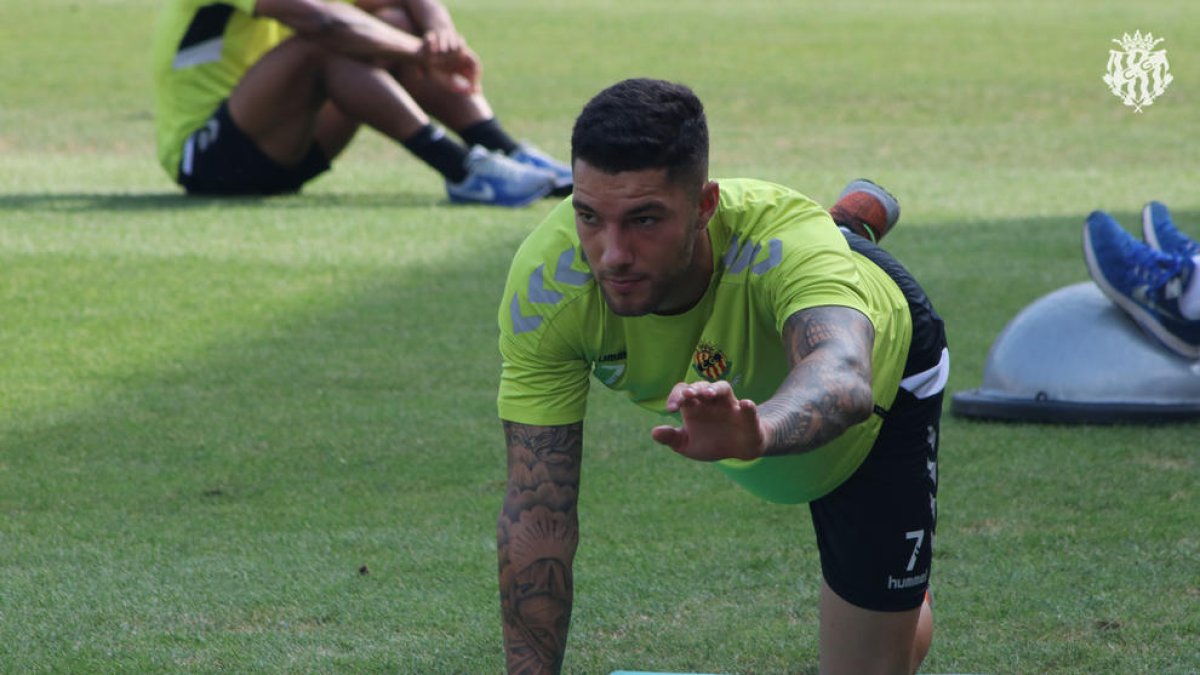 Gordillo se lleva a 19 jugadores en Gijón