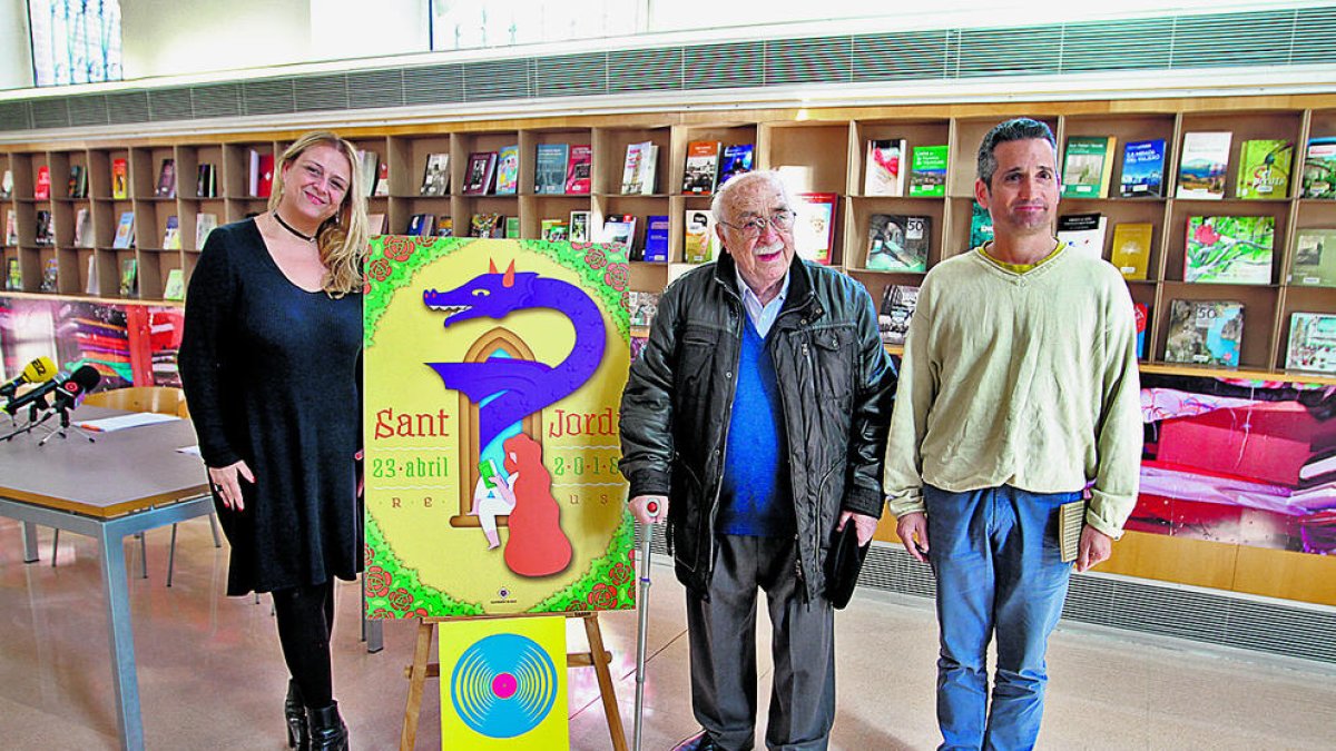 La Biblioteca Xavier Amorós bufa 15 espelmes