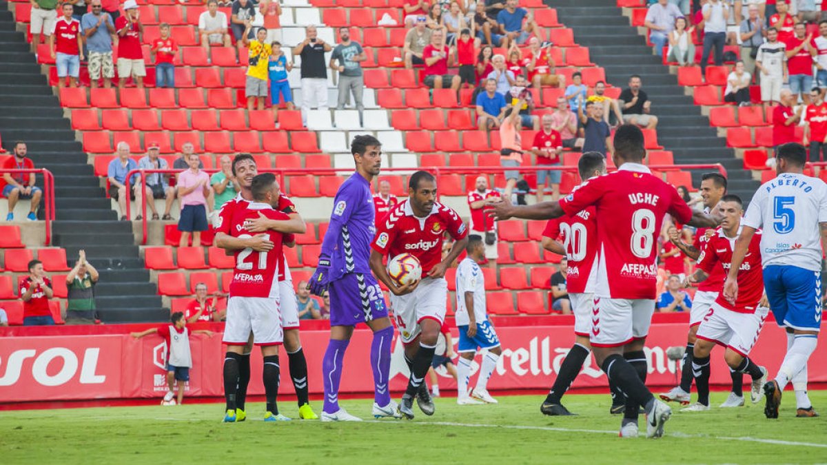 Un Nàstic sense complexos visita l'Sporting