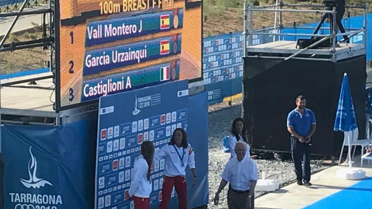 Medalla d'or per Jessica Vall i nou rècord en 100 metres braça