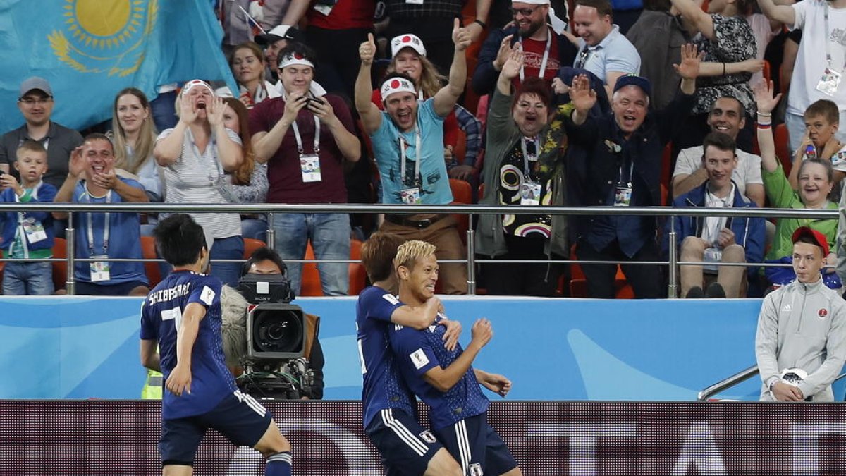 Repartiment de punts entre els dos sorprenents líders del Grup H