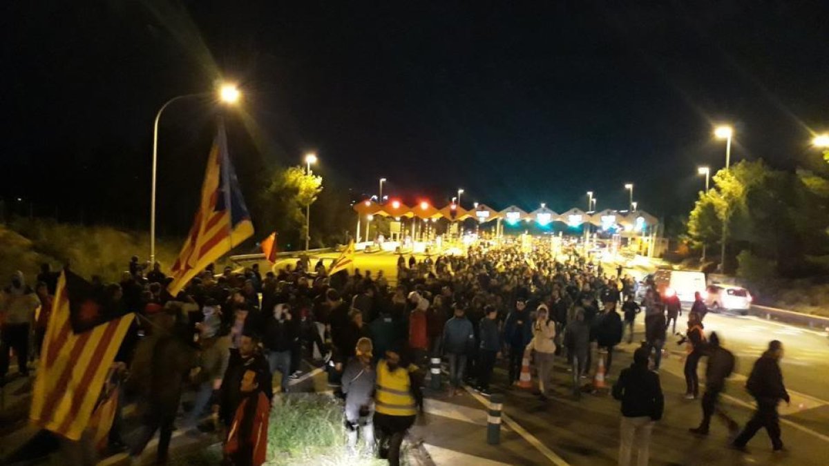 Investigan un presunto atropello durante los cortes de las carreteras en Tarragona