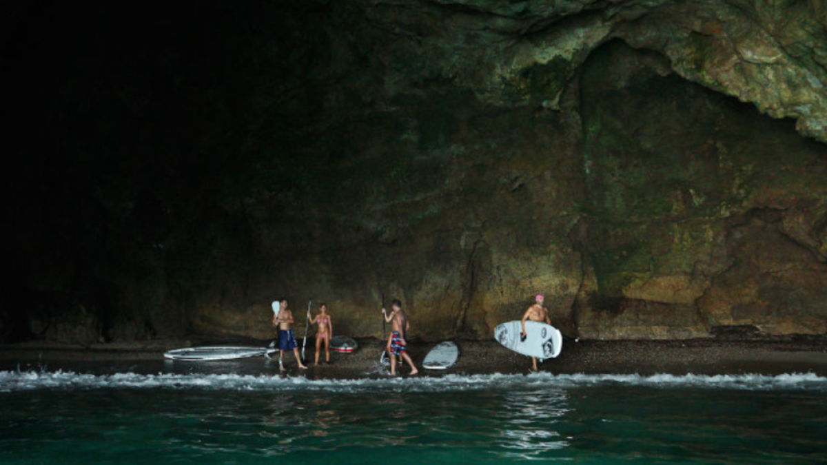 Rescaten un banyista a la cova del Llop Marí a l'Hospitalet de l'Infant