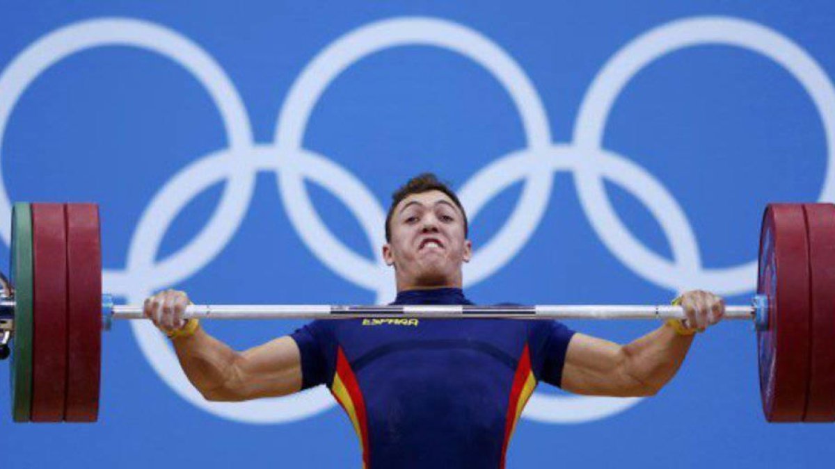 Eduardo Mata aconsegueix la primera medalla de la jornada, en halterofília