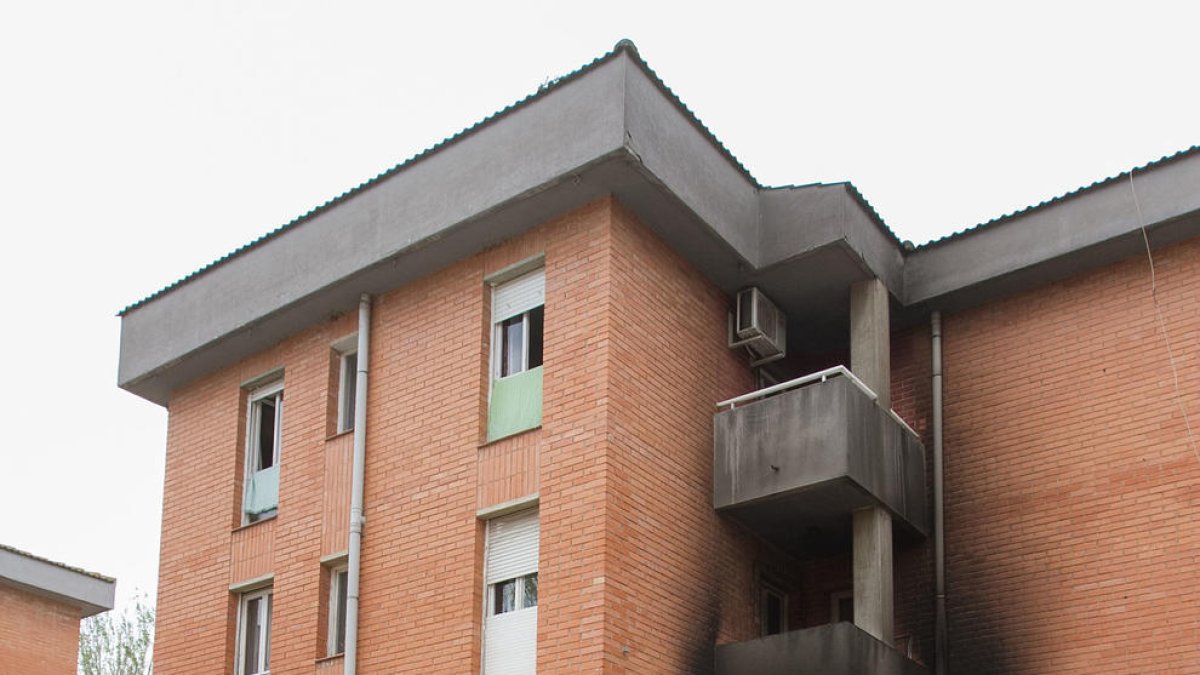 L'Agència de l'Habitatge buida pisos ocupats a Mas Pellicer