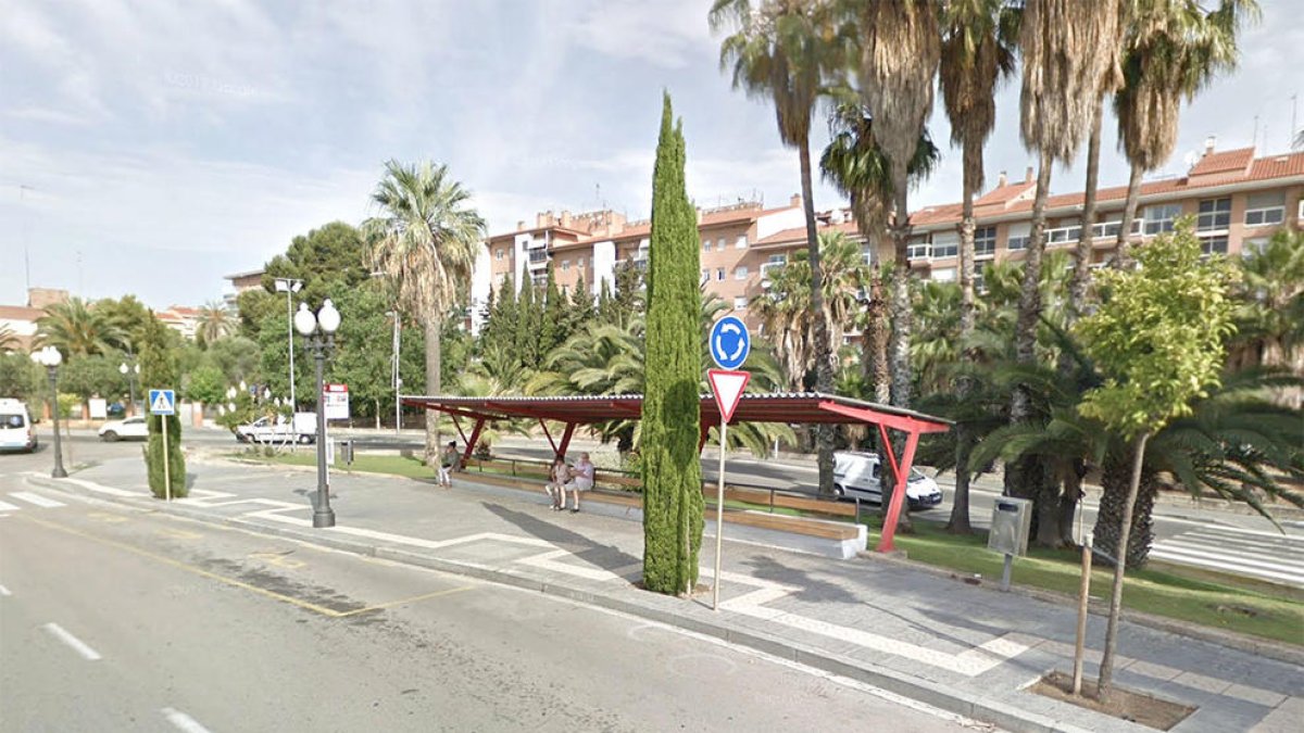 Dos ferits a un bus de Tarragona després que una dona li recrimina la música alta a un passatger