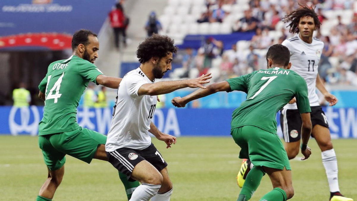 Arabia Saudí derrota en Egipto y da sombra al récord de El Hedary (2-1)