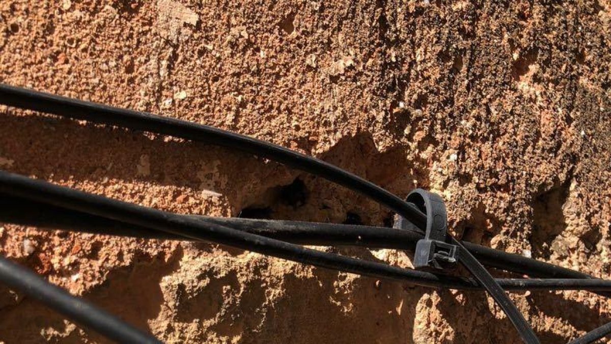 El Ayuntamiento de Ascó denuncia actos vandálicos con la fibra óptica