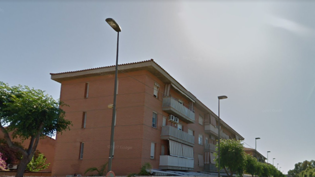 Roben en un pis de l'Albada aprofitant l'absència dels amos durant la revetlla