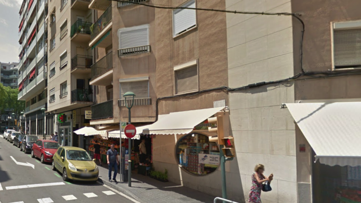 Entran de madrugada en una frutería de Tarragona y se llevan cerca de 4.500 euros
