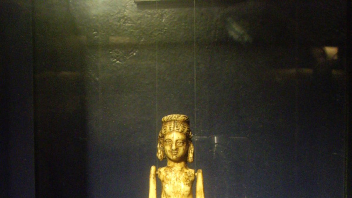 L'original de la Nina d'Ivori serà una de les 165 peces que lluiran al Tinglado 4