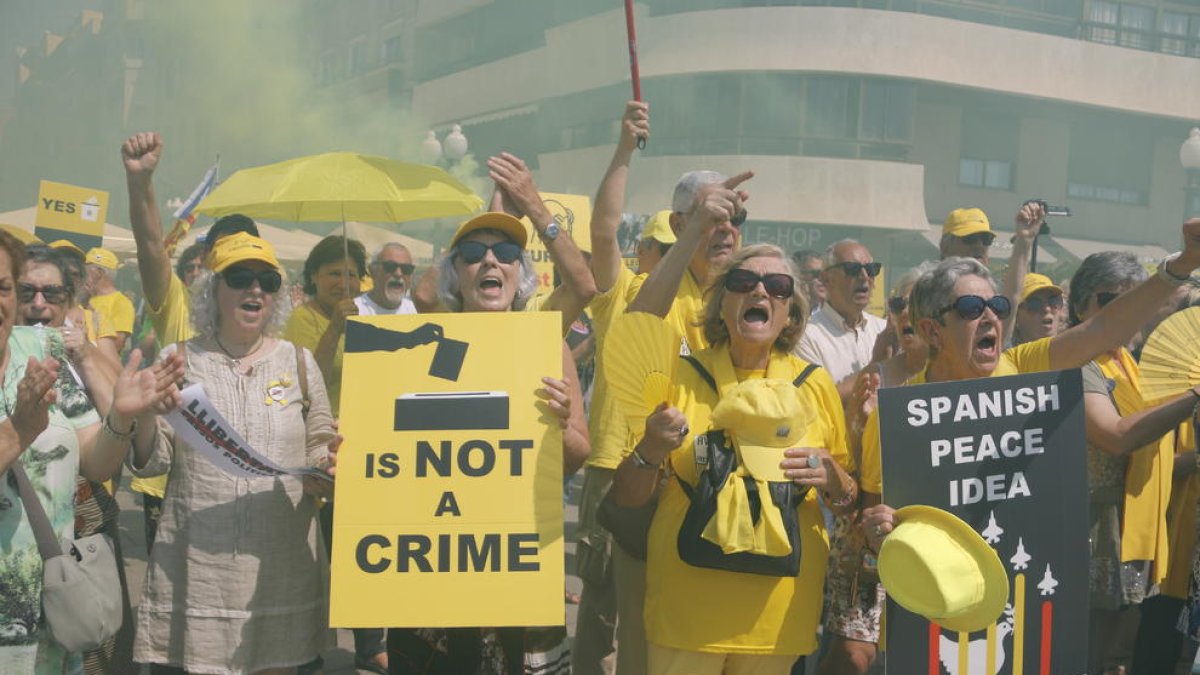 Tarragona, Avis, Llibertat, Quim Torra, Reus, xiulada