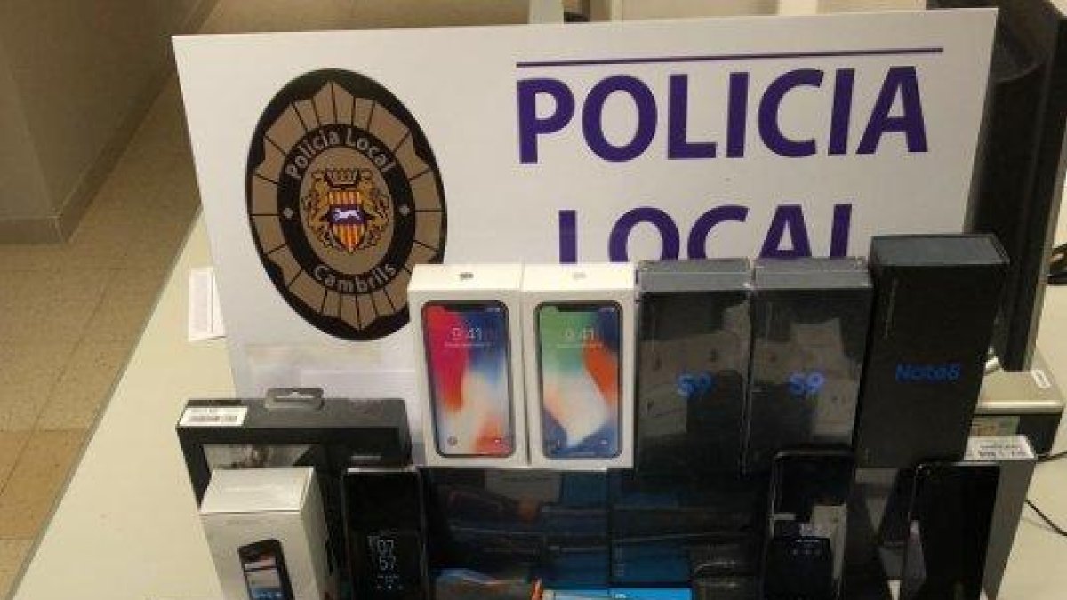 Detenido por robar 30.000 euros en móviles en una tienda de la zona del puerto de Cambrils
