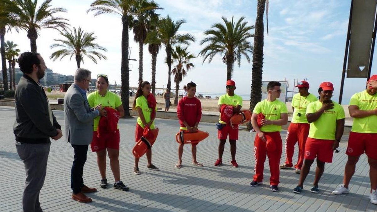 El servicio de salvamento de Salou se desplegará en 19 puntos durante el verano