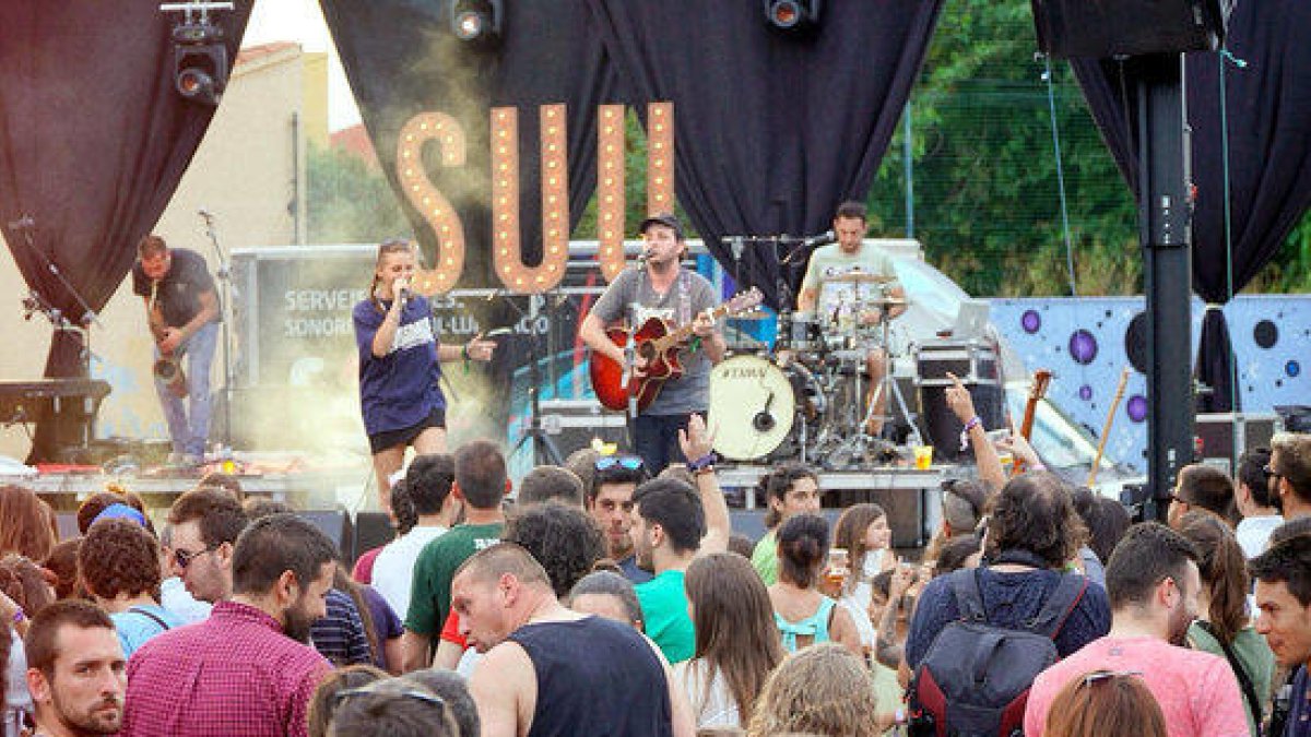 El feminismo impregna el cartel de la nueva edición de EbreMusik que afianzará la prevención de agresiones y conductas sexistas