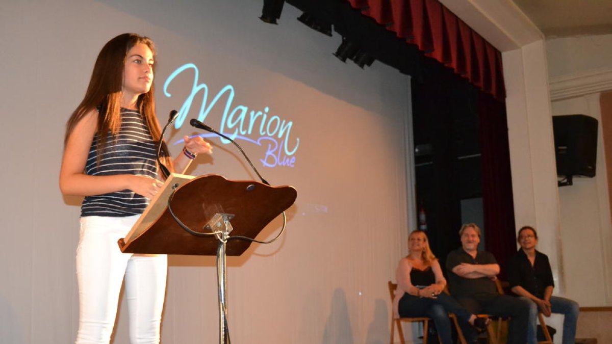 Marion Blue y el Orfeó Reusenc presentan el videoclip de una versión de Queen