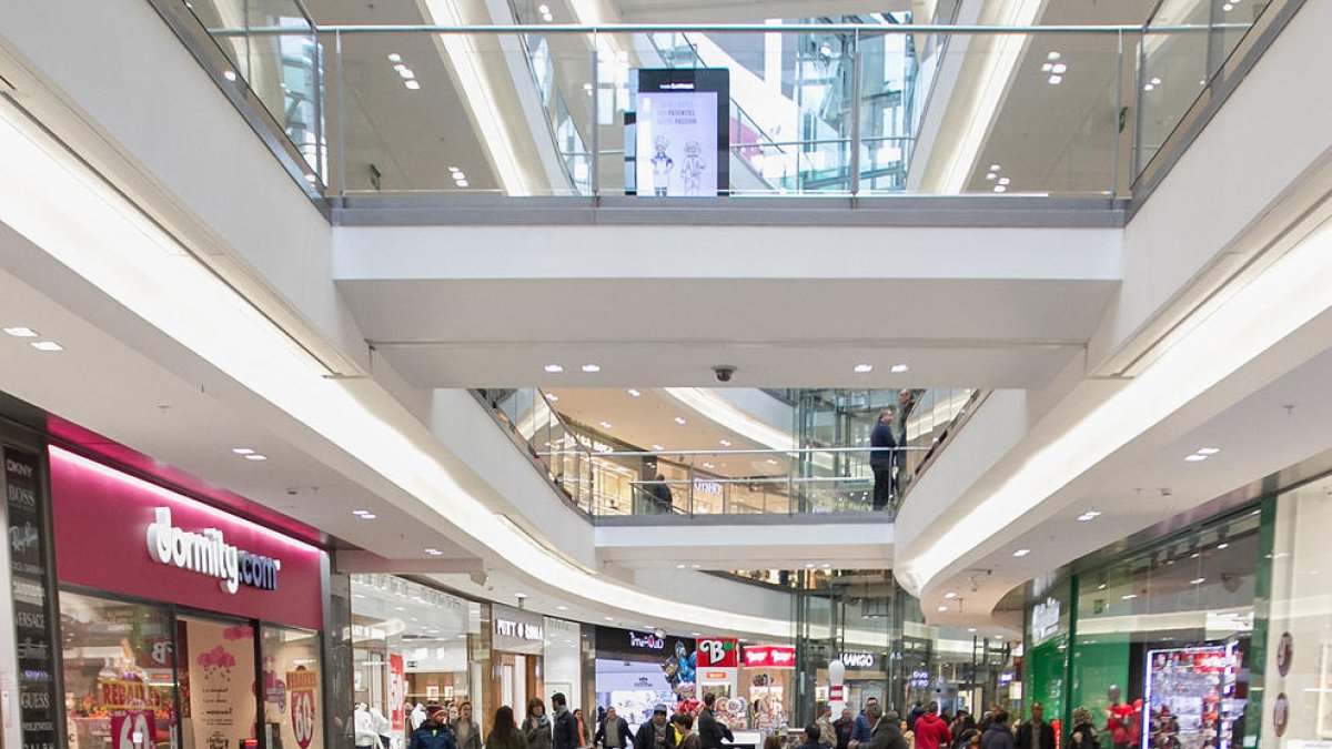 Merlin no aclara el futuro del Centro Comercial La Fira