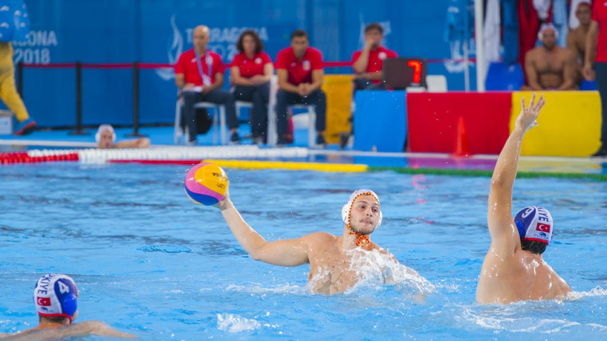 El waterpolo entra en escena en la piscina olímpica de la Anilla