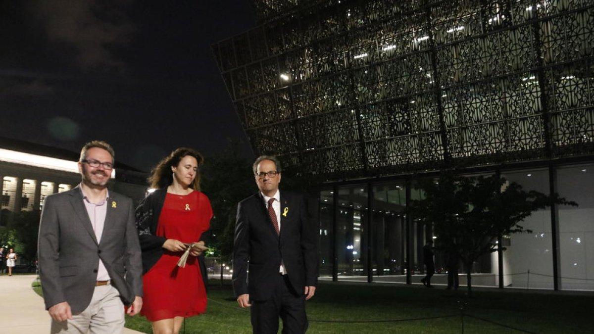 Torra abandona la recepció de l'Smithsonian pel «discurs ofensiu» de l'ambaixador espanyol
