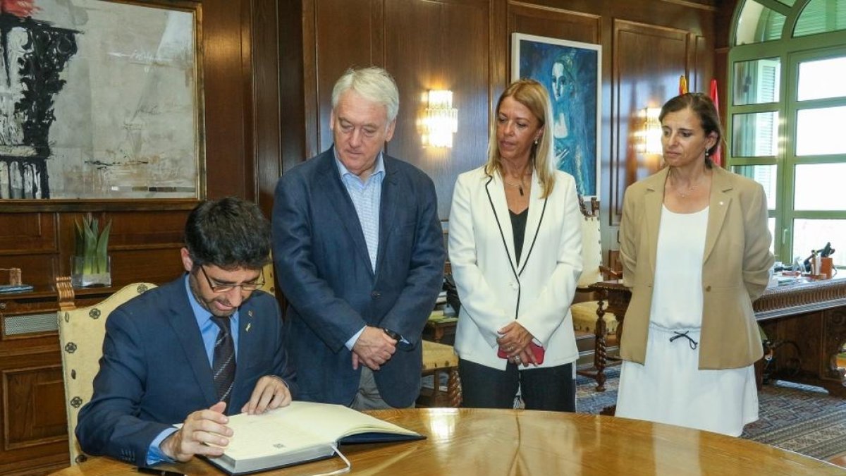 Valles, Montblanc, Falset y Gandesa, entre las capitales que todavía no tienen fibra óptica