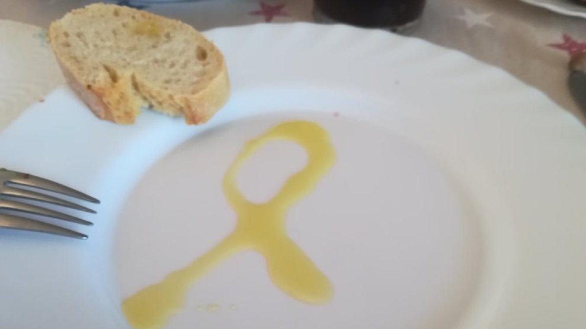 Una campanya a Twitter convida el líder de Cs a anar arreu d'Espanya a treure llaços