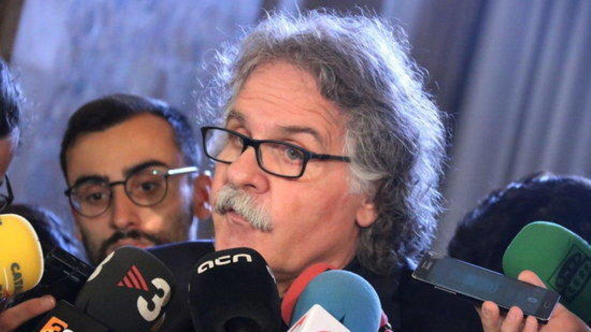 ERC garanteix el suport a la moció de censura del PSOE a Rajoy però demana que «corregeixi la catalanofòbia demostrada»