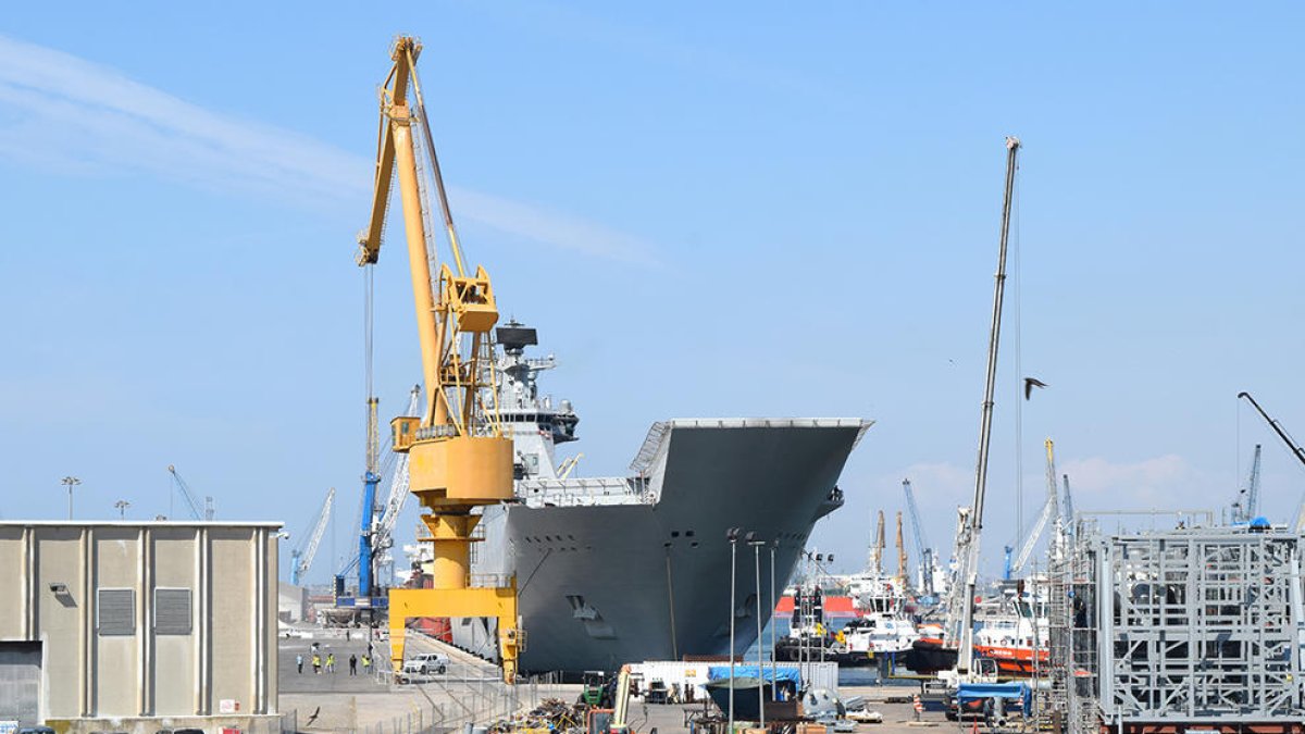 Concentración contra la presencia militar en el Puerto de Tarragona