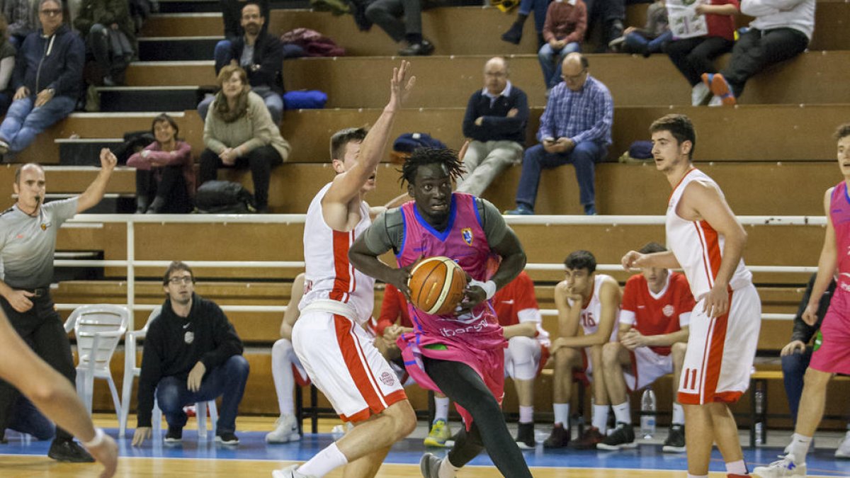 Pape Mbaye continuarà un any més a l'Ibersol CBT