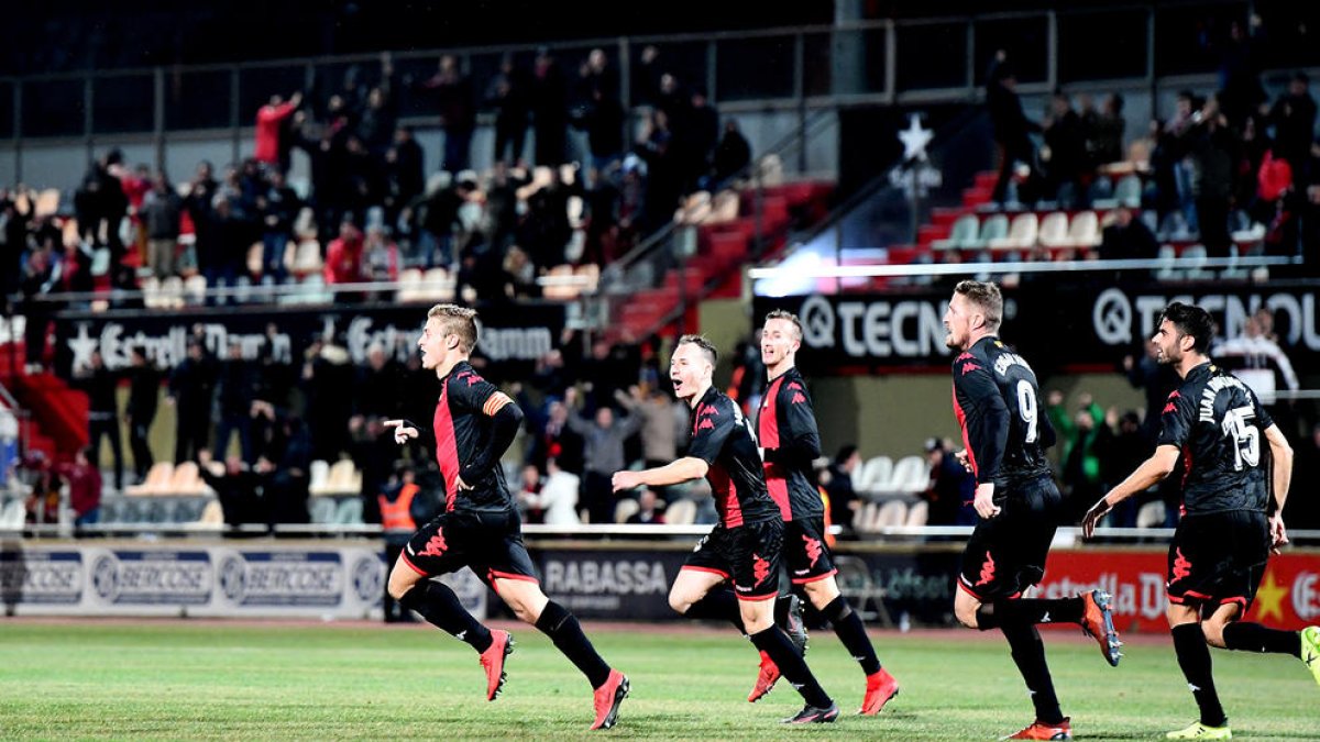 Olmo iguala el seu millor registre golejador en una temporada