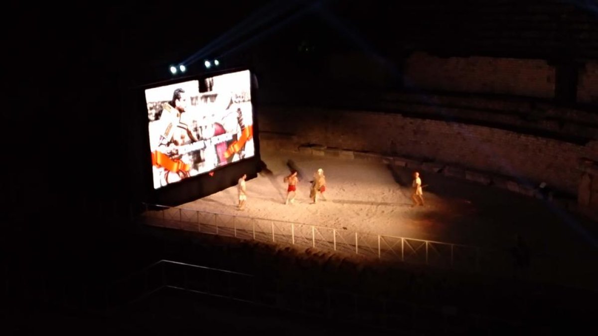 L'Amfiteatre torna a vibrar amb les lluites de gladiadors