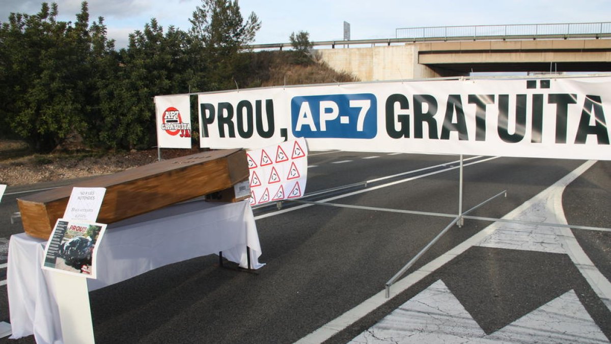 AP-7, gratuidad, moviement, vecinal, ebre, carretera, gratuito, concentración, manifestación