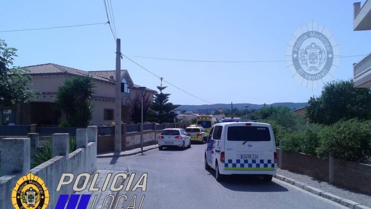 Reanimen un home que s'havia ofegat en una piscina particular