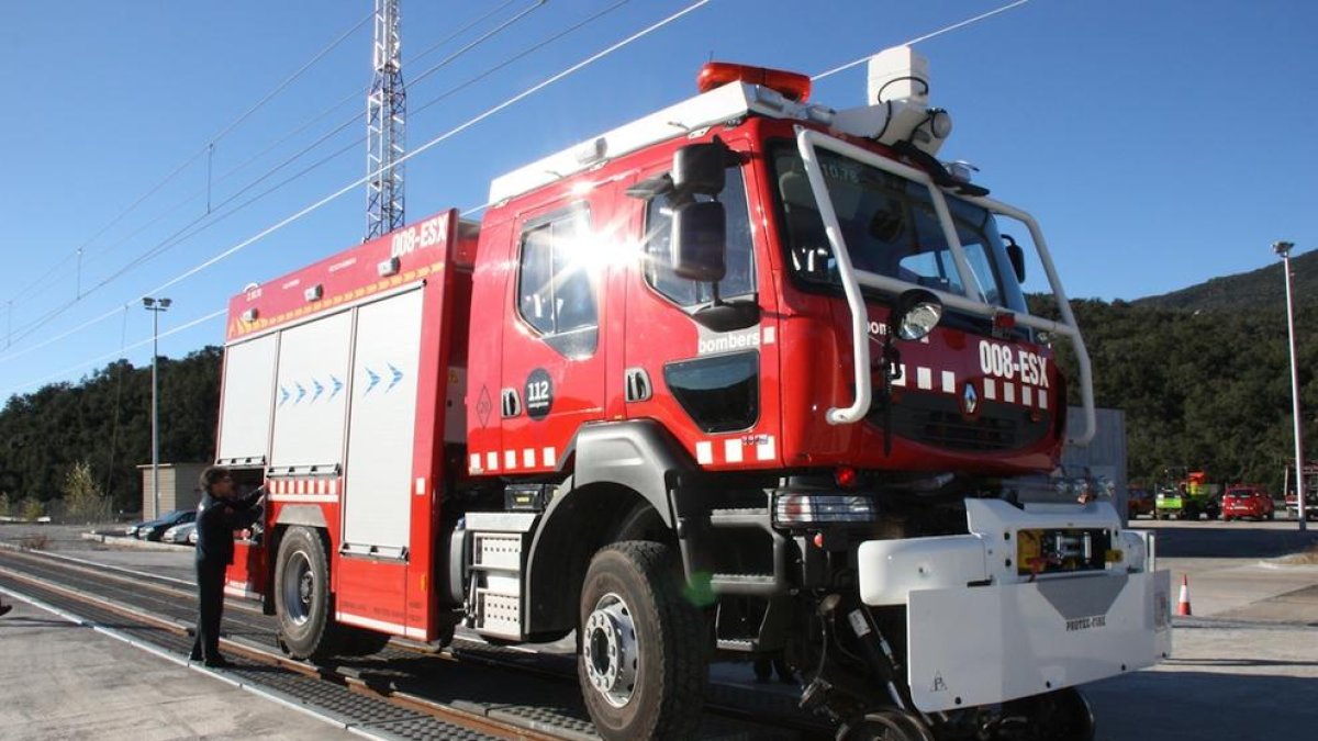 Una mujer intoxicada en Reus al incendiarse su piso