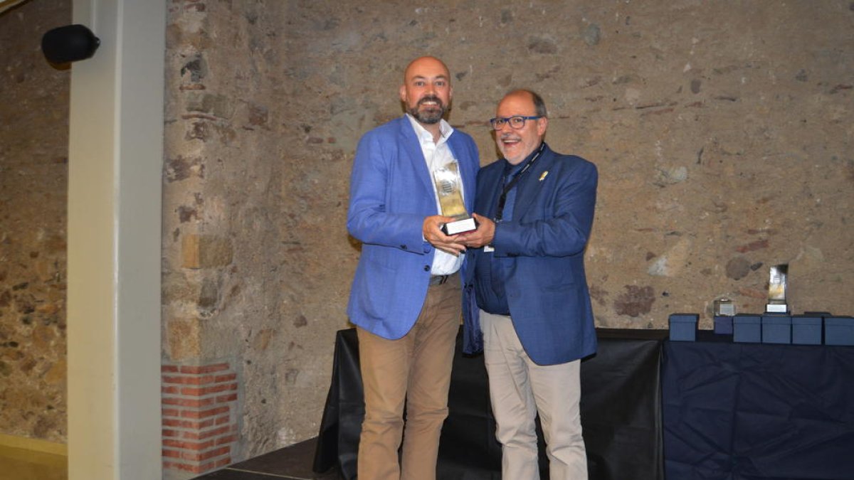 El director de Cataluña Radio, galardonado en la 11ª Convención de la Prensa Comarcal