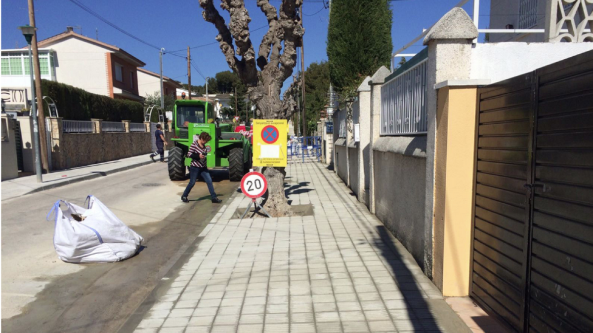 Calafell adjudica les obres del primer pla de reparació de voreres