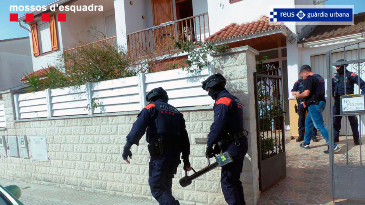 Detenen quatre persones a Reus per tràfic de drogues