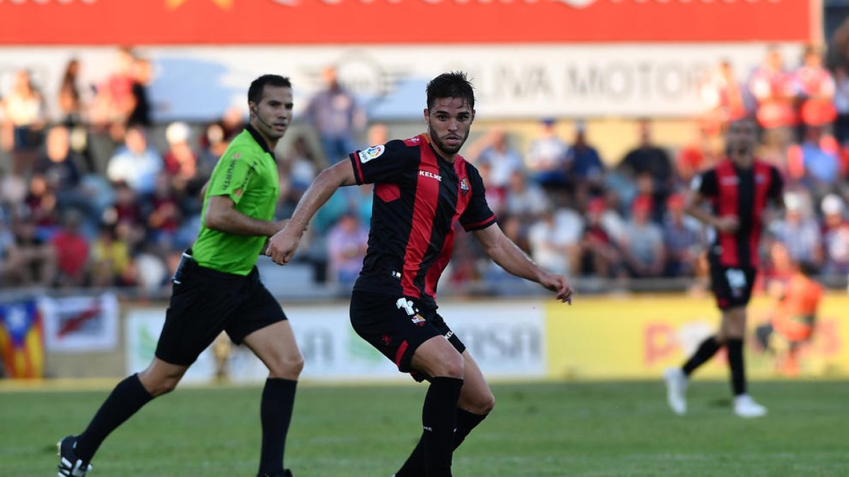 Només 11 jugadors del primer equip del Reus, a banda del porter suplent