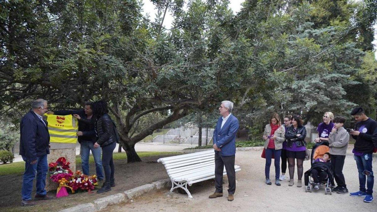 Imagen de la Ofrenda Floral del Monumento a Pablo Iglesias en el Camp de Mart de Tarragona.