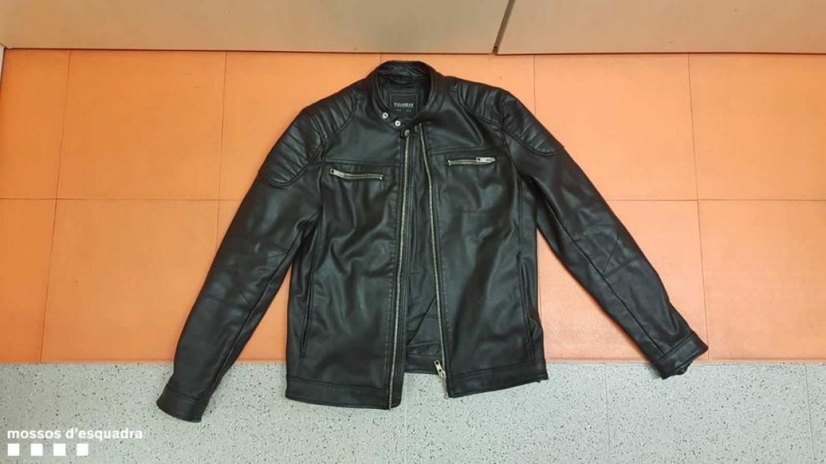 Detingut quatre cops en dos mesos per robar a l'interior de vehicles a Tarragona