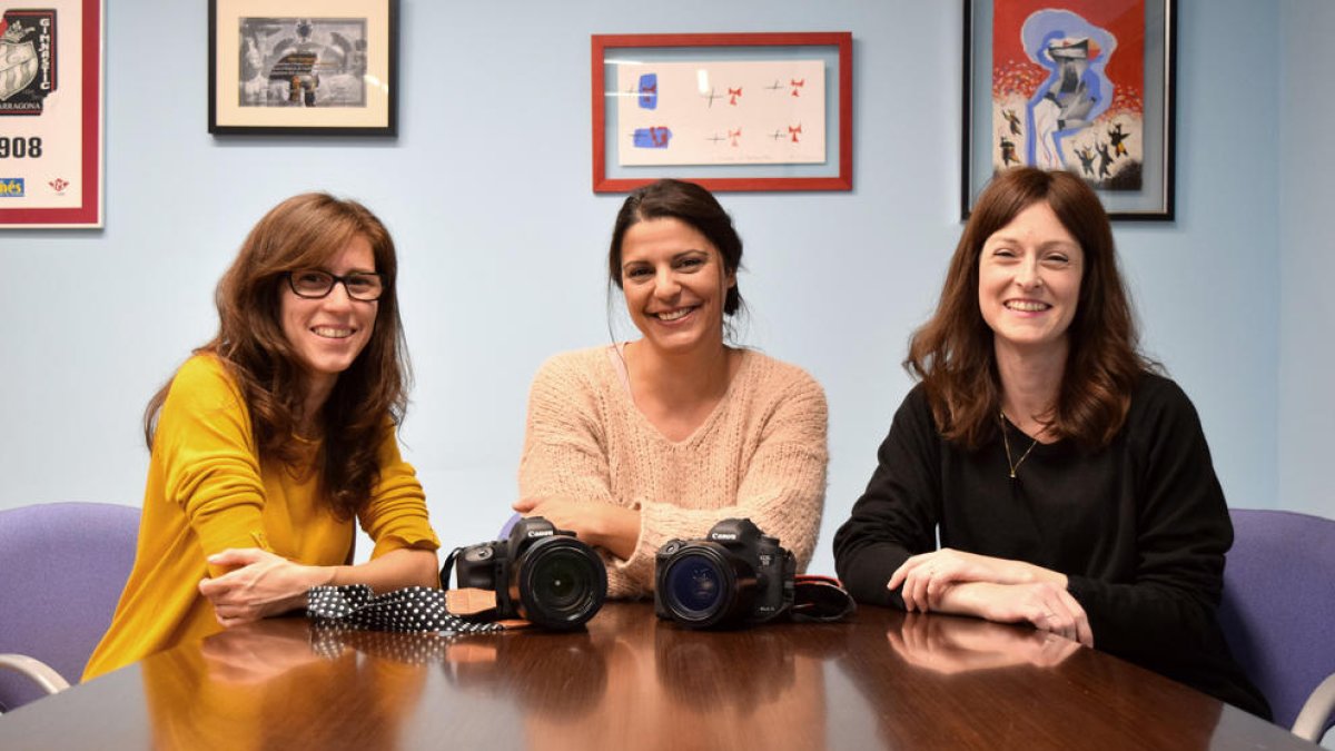 «Fer fotos de nounats ens omple el cor»