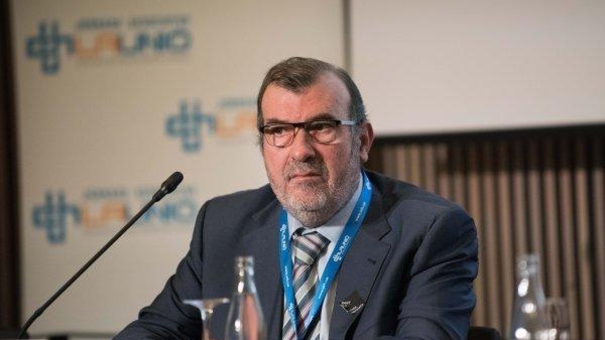 Directivos de la sanidad concertada superan el tope máximo salarial