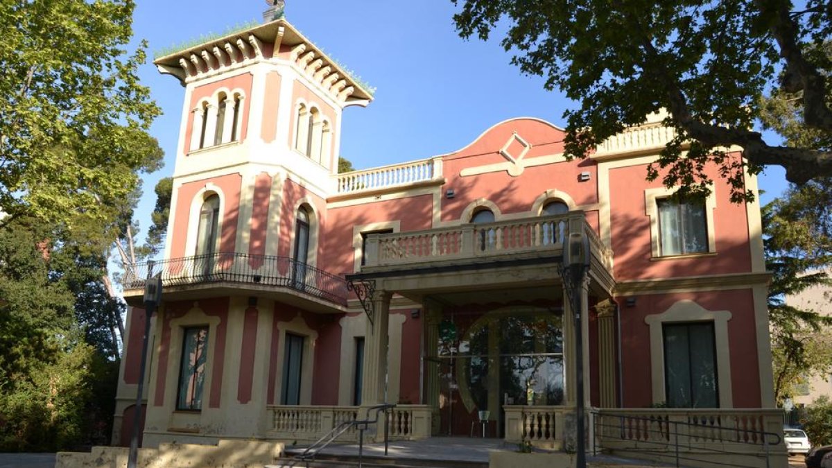 En marxa les obres de rehabilitació de les cobertes del Mas Sabater